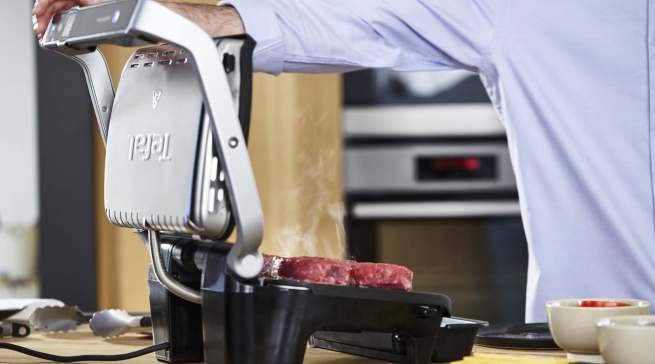 Die Grilltemperatur und Grillzyklen passen sich automatisch an Dicke und Art des Grillguts an.