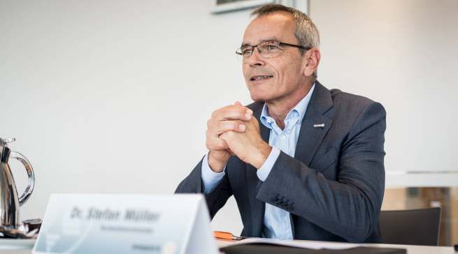 Expert-Vorstandsvorsitzender Dr. Stefan Müller im infoboard.de-Gespräch: „Die IFA ist für uns als internationale Leitmesse der Branche, als Innovations- und Kommunikationsplattform ein absolutes Muss.“
