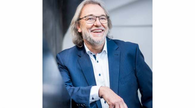 „Als langfristig orientiertes Familienunternehmen freuen wir uns, dass wir trotz schwieriger Wirtschaftsumstände ein stabiles Wachstum verzeichnen können“, so Hermann Graef.