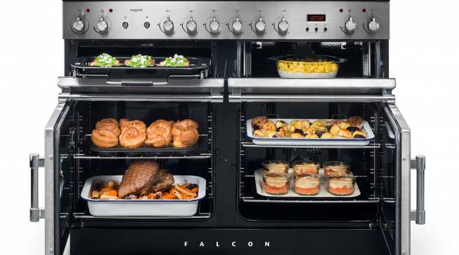 Falcon Herd Esprit 110 Dual Fuel Stainless Steel mit Gas- oder Induktionskochfeld.