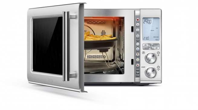 Ein echter Küchen-Allrounder: die neue Mikrowelle „the Combi Wave 3-in-1“.