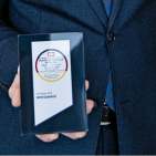 Wertgarantie-Vorstand Konrad Lehmann nahm den Deutschen Fairness-Preis entgegen.