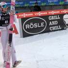 Mit Rösle beim Skisprung Weltcup.