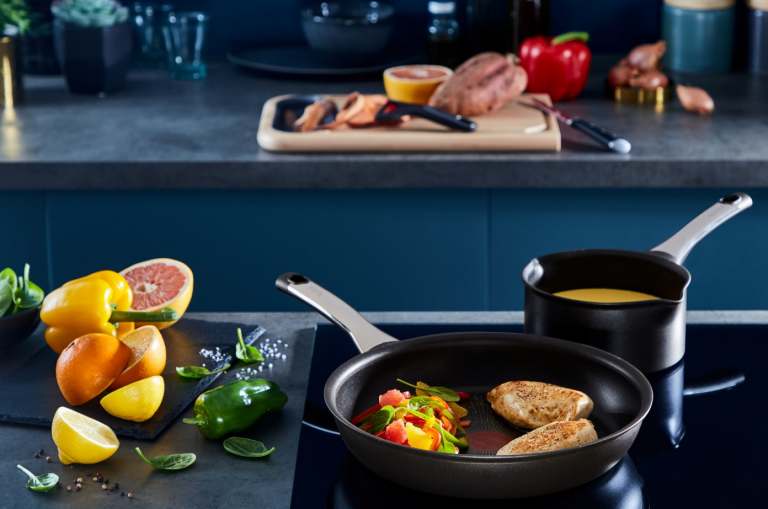 Marktführer* Tefal bringt neue Pfannengeneration auf den Markt