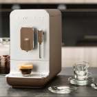 Für Puristen hochwertiger Ästhetik: Smeg Kaffeevollautomaten der Serie BBC.