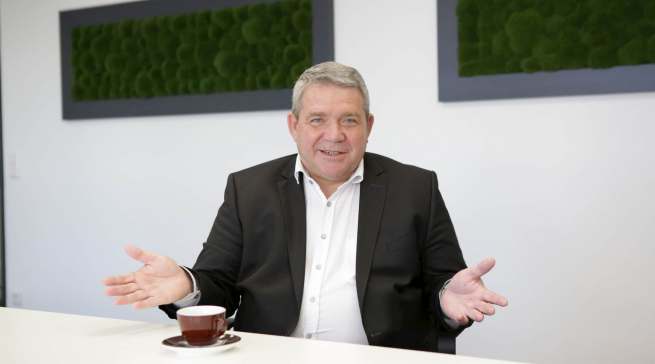 ElectronicPartner Vorstand Friedrich Sobol freut sich über eine erfolgreiche virtuelle Jahresveranstaltung: „Insgesamt haben wir eine hohe Akzeptanz für diese neue Form der Messeveranstaltung bei den Mitgliedern erlebt.“