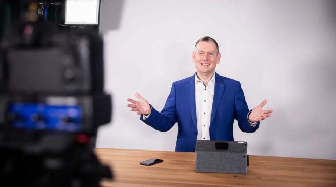 Die Wertschätzung und Anerkennung, die uns über all diese Auszeichnungen zuteil wird, freut uns sehr und bestätigt uns, dass unsere Arbeit und Vertriebsaktivitäten im Markt wahrgenommen und honoriert werden“, Thilo Dröge, Wertgarantie-Vertriebsleiter.