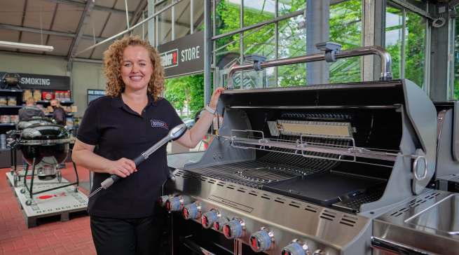 Andrea Strein ist seit einem Jahr als Vice President Hub Central beim amerikanischen Grill-Hersteller Weber für die DACH-Region verantwortlich.