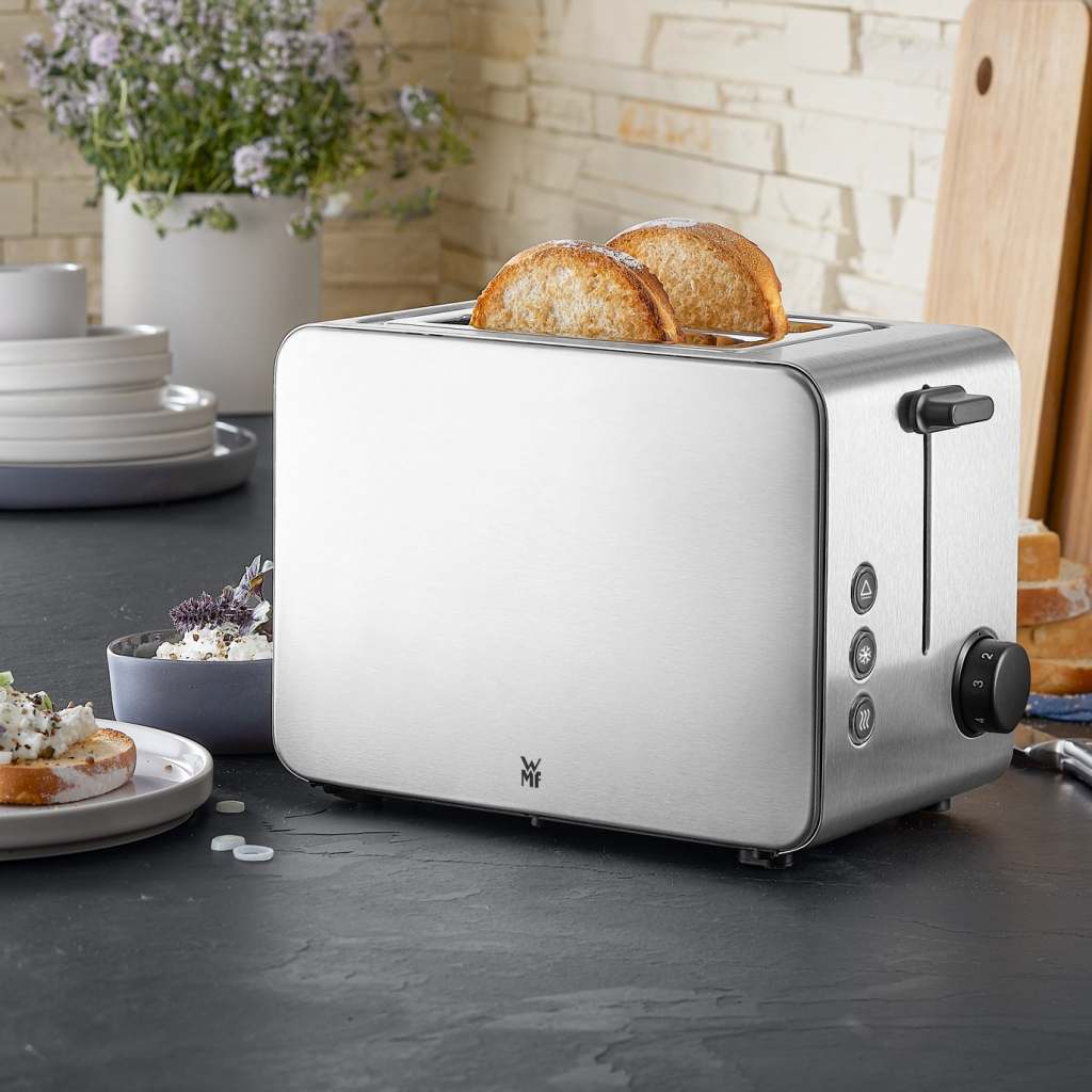 Mit dem WMF Stelio Toaster Edition bringt die Marke WMF im Herbst 2021 eine formschöne Ergänzung für jede Küche auf den Markt.