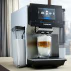 Siemens Kaffeevollautomat EQ.700 mit aromaSelect.