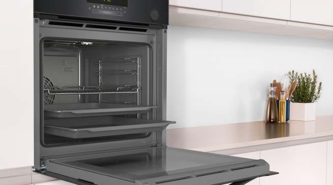 Constructa Einbaubackofen CF4A93062 mit Dampfunterstützung.