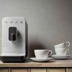 Der Basic-Vollautomat BCC01 ist das ideale Gerät für Kaffee-Puristen.