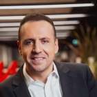 Alpay Güner hat zum 1. März den Vorsitz der Geschäftsführung von MediaMarkt Österreich übernommen.