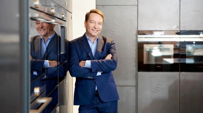 „Die IFA ist das Gipfeltreffen für Handel, Hersteller und Medien“, Michael Mehnert, Geschäftsführer Siemens Hausgeräte.