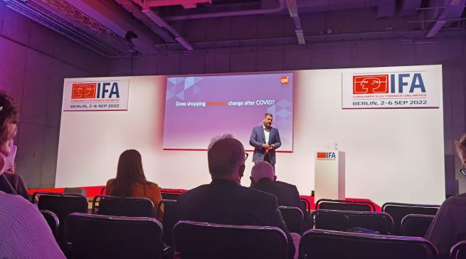 Alexander Dehmel sprach zum Abschluss des ersten Tages der IFA Innovations Media Briefings Mitte Juli in Berlin darüber, wie sich technische Konsumgüter im Jahr 2022 entwickeln werden.