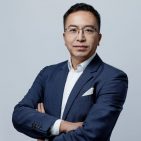 Honor CEO George Zhao spricht über vernetzte Realität.