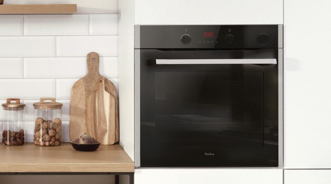 Amica Kombidampfgarer EBSX 949 700 E mit Automatikprogrammen.
