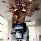 Großer Auftritt für den Kaffeevollautomat EQ900 von Siemens.
