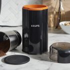 Krups Kaffee- und Gewürzmühle Silent Vortex mit Vortex-Spin-Technologie.