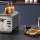 Krups Toaster Excellence mit beleuchteten Funktionen.