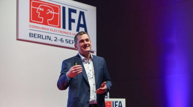 „Aufgrund sinkender Nachfrage, hohen Lagerbeständen und großem Preisdruck ist es für Einzelhändler dieses Jahr schwieriger denn je, die richtige Balance zwischen Promotion und nachhaltiger Preisgestaltung zu finden“, Alexander Dehmel, Experte für technische Konsumgüter bei GfK. Foto: Messe Berlin