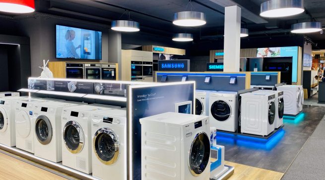 Premium-Konzept: Ein Blick auf die Verkaufsfläche von electroplus Rüther.