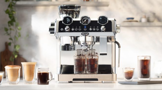 De’Longhi Espressomaschine La Specialista Maestro bereitet Cold Brew und Espressco Cool.