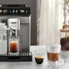 De’Longhi Kaffeevollautomat Eletta Explore Titan bereitet Cold Brew auf Knopfdruck.