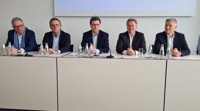 Das neu zusammengestellte Euronics Vorstandsteam (v.l.n.r.): Jochen Mauch, Michael Rook, der neue Aufsichtsratsvorsitzende Frank Schipper, Benedict Kober, und Denis-Benjamin Kmetec.