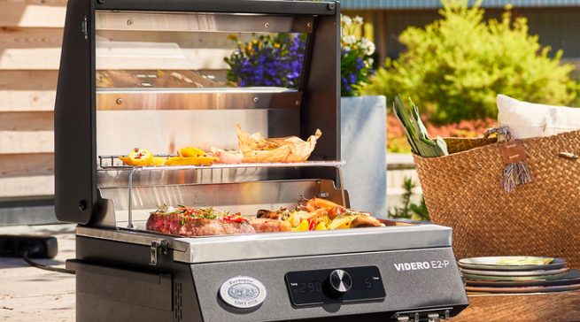 Rösle Grill Videro E2-P mit Warmhalterost.