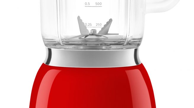 Smeg Standmixer BLF03 im Retro-Design.