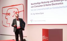 Dr. Helmut Spoo zeigte anlässlich des Innovationsforums gfu Insights & Trends im vergangenen Sommer eindrucksvoll auf, dass die Vermeidung von Abfällen, das hochwertige Recycling und die Rückgewinnung wertvoller Rohstoffe immer wichtiger werden.
