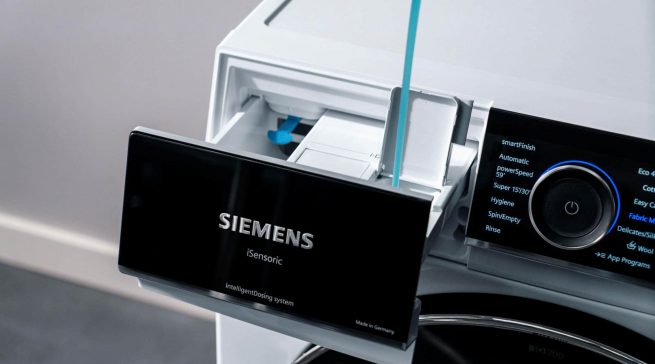 Tipps zur Waschmitteldosierung von der Initiative Hausgeräte+ (Foto: Siemens).