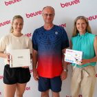 Tennisstar Angelique Kerber, Gewinner Dr. Michael Mang und Beurer Marketingleiterin Kerstin Glanzer.