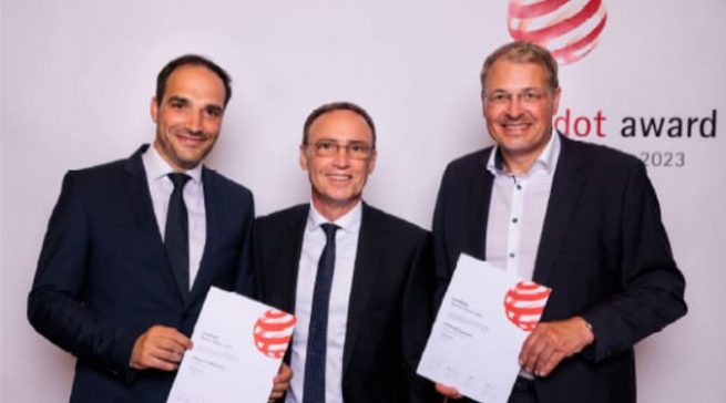 Freuen sich über zwei Red Dot Awards: Carmine Rosamilia, Olaf Thuleweit und Marcus Lagmöller (Blaupunkt HK Appliances).