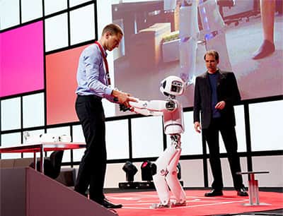 Mensch oder Maschine: Roboter spielten bereits 2018 bei der IFA im Think-Tank IFA+ Summit eine Rolle.
