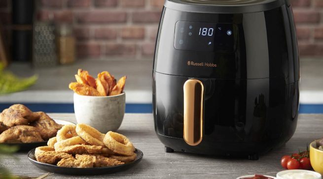 Mit „gut“ getestet: SatisFry Air Heißluftfritteuse XL von Russell Hobbs.