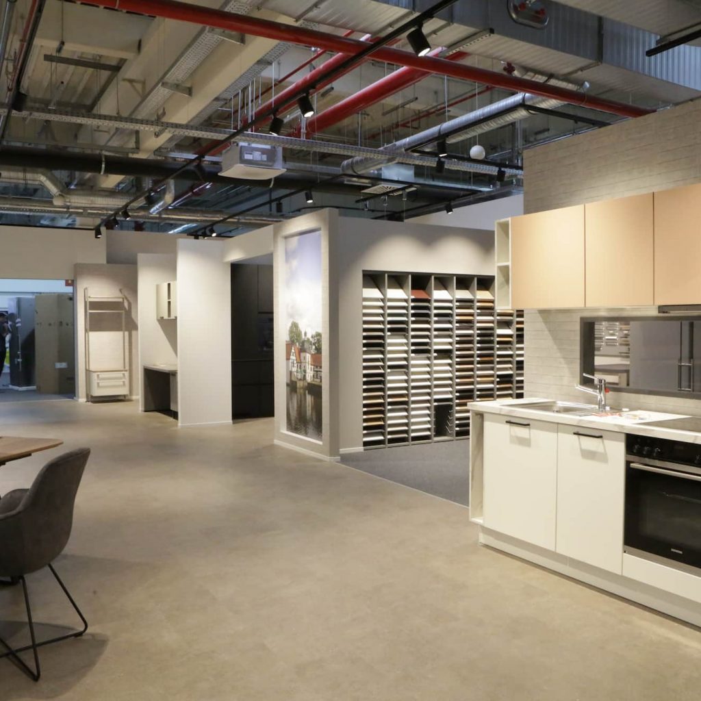 In der neuen Küchenwelt werden sieben Musterküchen von Nobilia (Xenos) ausgestellt.