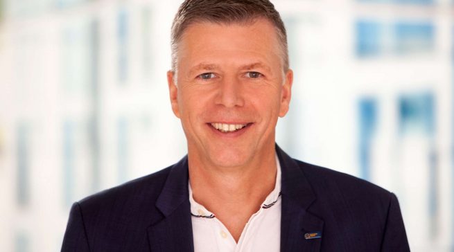 „Sowohl Brömmelhaupt als auch Sonepar haben in den vergangenen Jahren dazu beigetragen, dass Weltfunk und Telering sich zu einem wichtigen und wertgeschätzten Partner der Industrie und unserer Fachhandelsmitglieder entwickeln konnten“, Weltfunk-Geschäftsführer Udo Knauf.