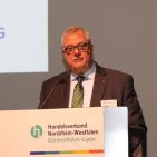 Prof. Dr. Johannes Beverungen, Vorsitzender des Handelsverbandes Ostwestfalen-Lippe e V.