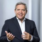 Friedrich Sobol, Vorstand ElectronicPartner: easyCredit Ratenkauf schafft zusätzliche Kaufanreize und erschließt neue Kundengruppen.