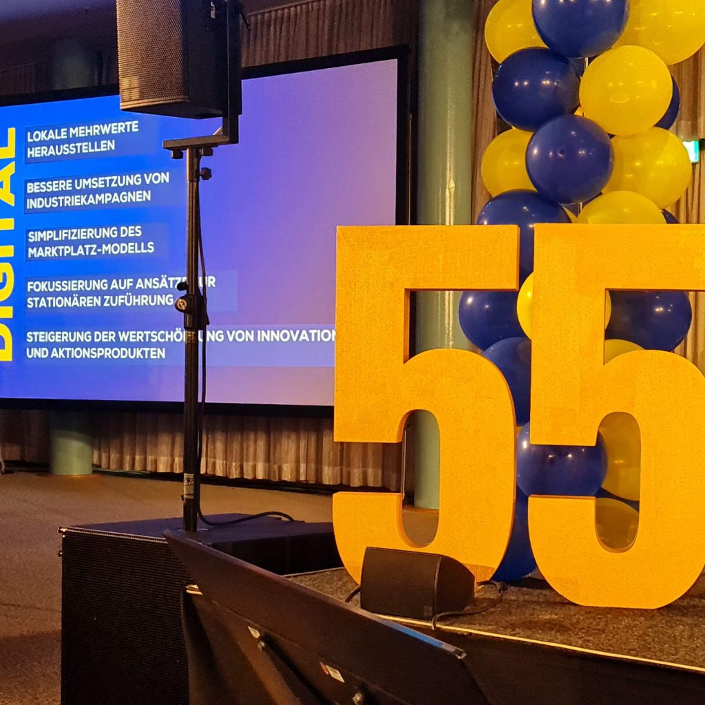 Unübersehbar: Euronics wird 55.