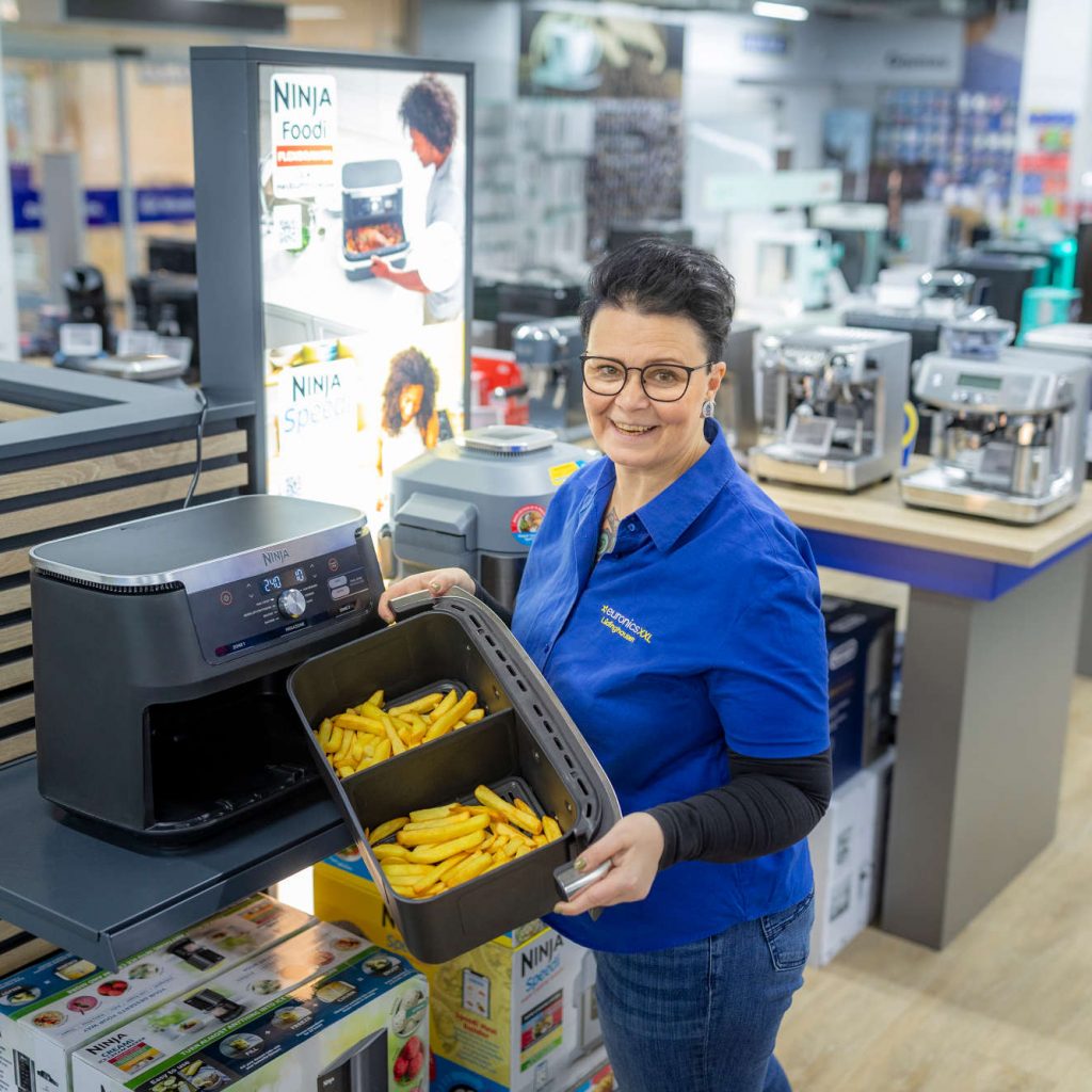 Heißluftfritteusen, insbesondere von Ninja, sind aktuell bei Elektrokleingeräten ein großer Renner.