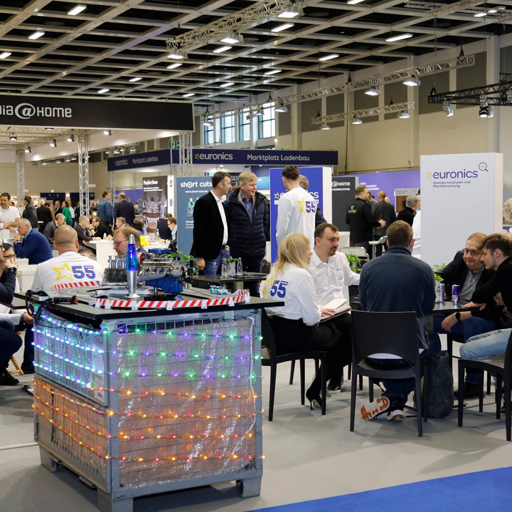 Blick in die Euronics-Halle im Rahmen der KOOP 2024 in Berlin.