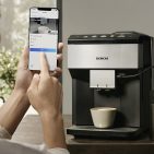 Neuer Look und neue Funktionen: Kaffeevollautomat EQ500 von Siemens.