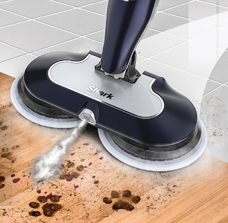 Sharks neuer Dampfreiniger Steam & Scrub macht den Hausputz dank neuer Funktionen jetzt noch einfacher.