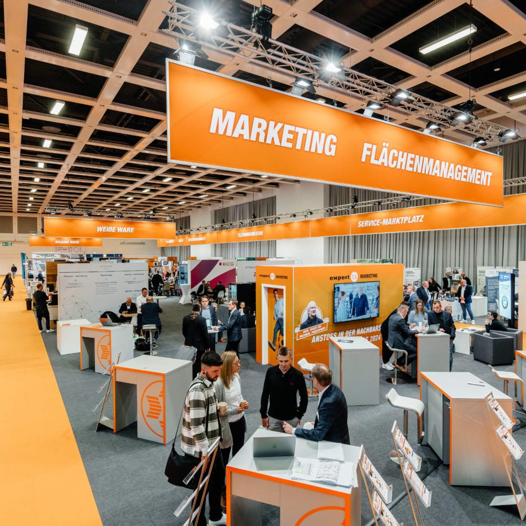 Blick in die expert-Halle der Frühjahrstagung im Rahmen der KOOP 2024 in Berlin.