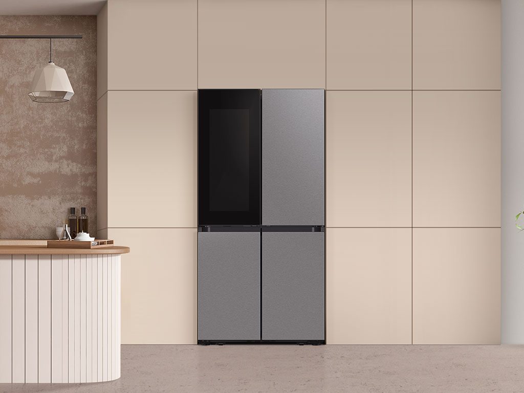Für mehr Savoir Vivre: Samsung stellt French Door mit transparenter Tür sowie Bespoke Family Hub+ vor.