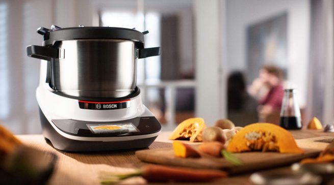 Einer der für positive Schlagzeilen sorgte: Der Cookit von Bosch überflügelte als Testsieger und damit beste Küchenmaschine mit Kochfunktion bei der Stiftung Warentest den Thermomix von Vorwerk.