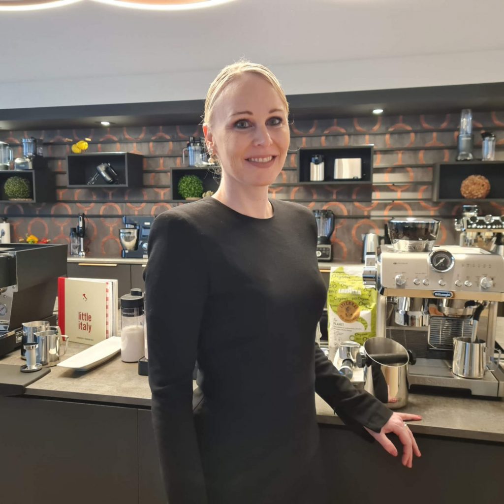 Neue Vorsitzende des Fachverbands Elektro-Haushalt-Kleingeräte ist Susanne Harring, Geschäftsführerin von De´Longhi Deutschland. Foto: M. Machan